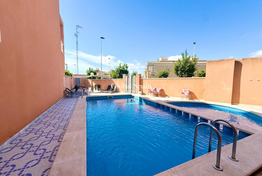 Odsprzedaż - DOM -
TORREVIEJA - El limonar