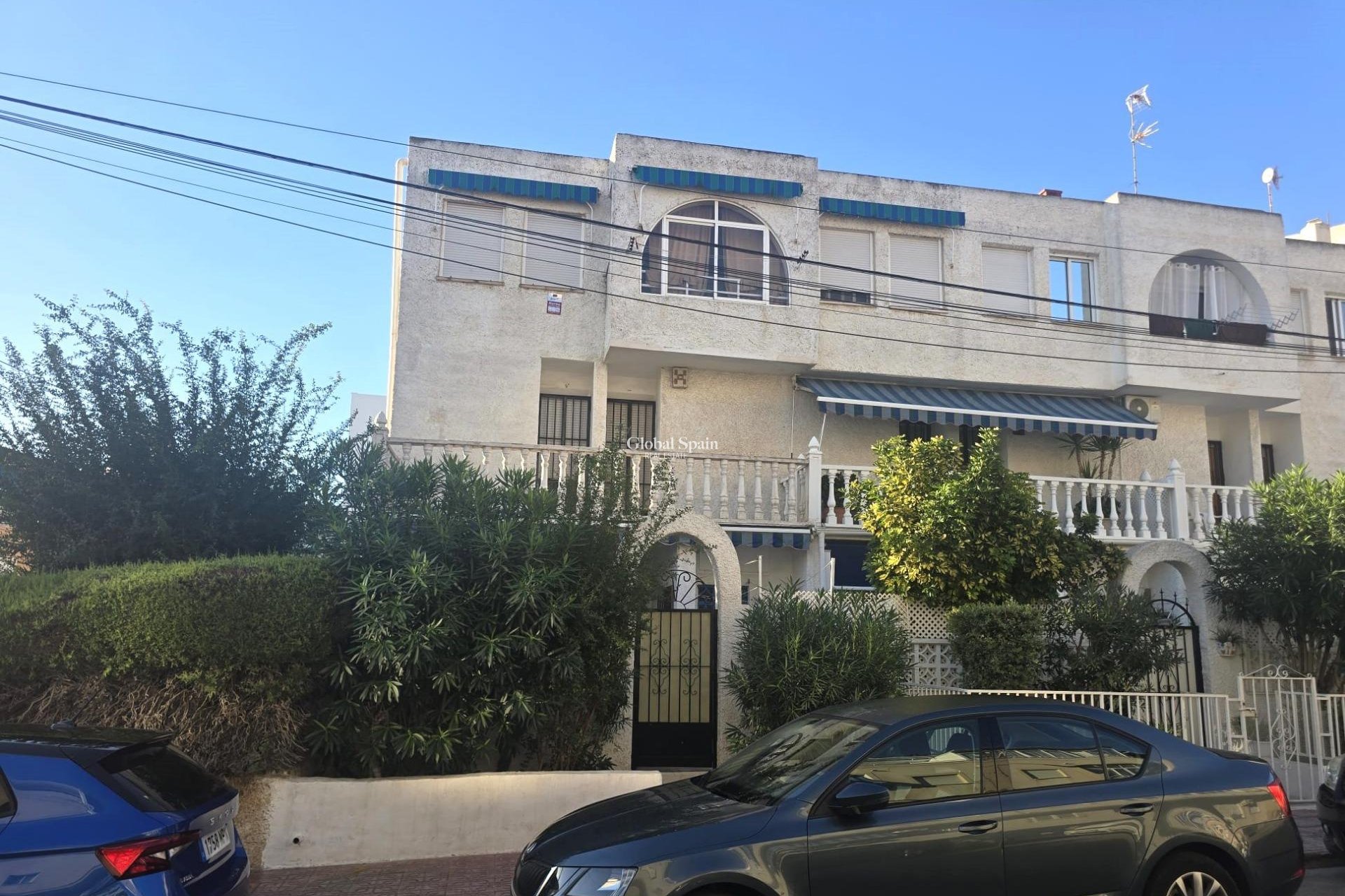 Odsprzedaż - DOM -
TORREVIEJA - Habaneras