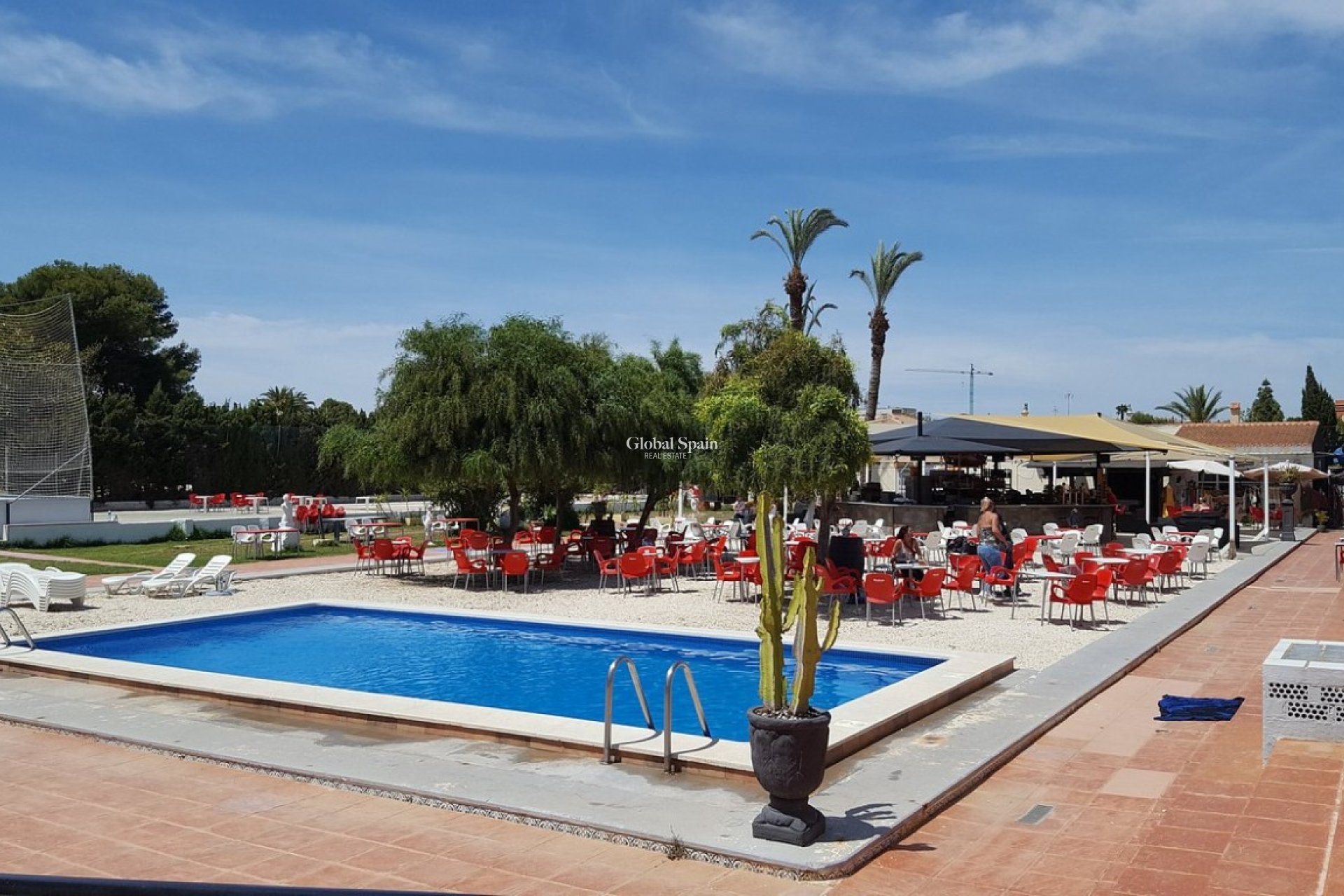 Odsprzedaż - DOM -
TORREVIEJA - Inland