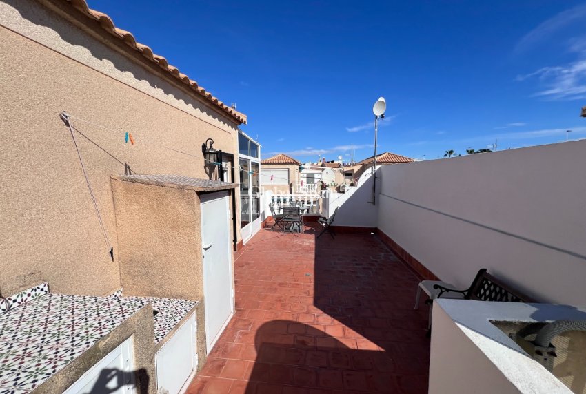 Odsprzedaż - Dom -
TORREVIEJA - La Siesta