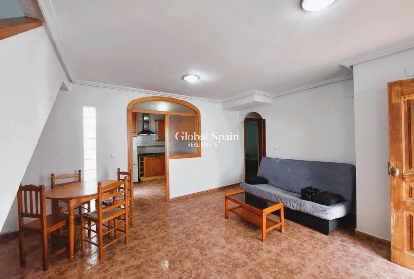 Odsprzedaż - Dom -
TORREVIEJA - LOS BALCONES - LOS ALTOS