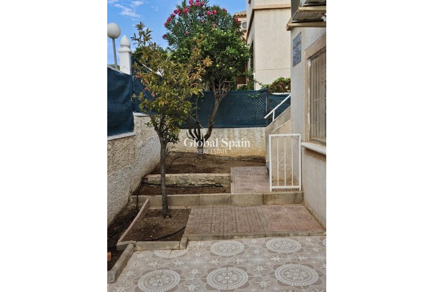 Odsprzedaż - DOM -
TORREVIEJA - LOS BALCONES - LOS ALTOS