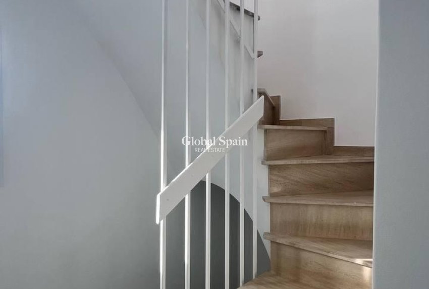 Odsprzedaż - DOM -
TORREVIEJA - LOS BALCONES - LOS ALTOS