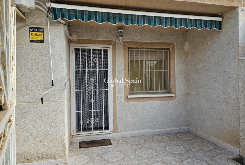 Odsprzedaż - DOM -
TORREVIEJA - LOS BALCONES - LOS ALTOS