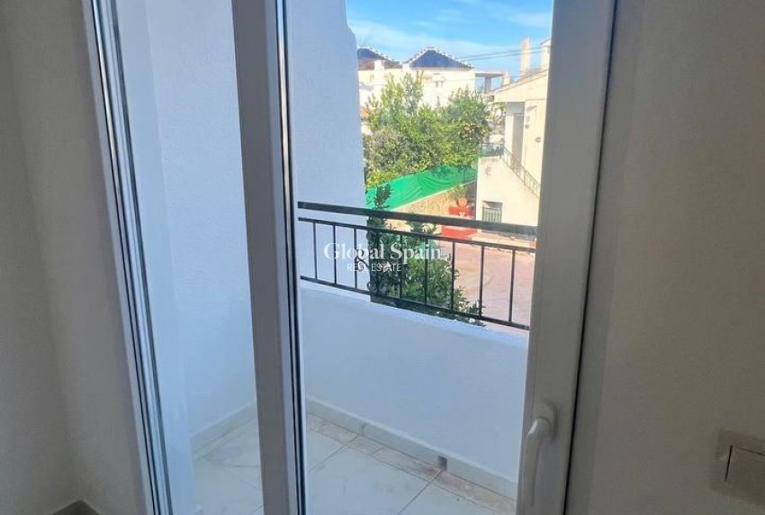 Odsprzedaż - DOM -
TORREVIEJA - LOS BALCONES - LOS ALTOS