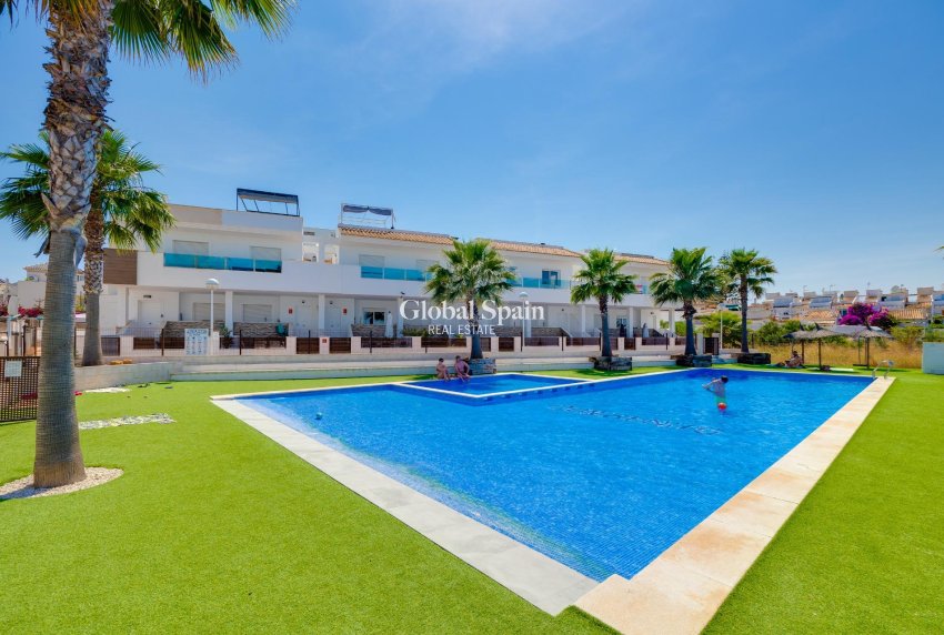 Odsprzedaż - DOM -
TORREVIEJA - LOS BALCONES - LOS ALTOS