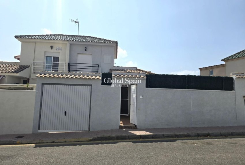 Odsprzedaż - DOM -
TORREVIEJA - LOS BALCONES - LOS ALTOS