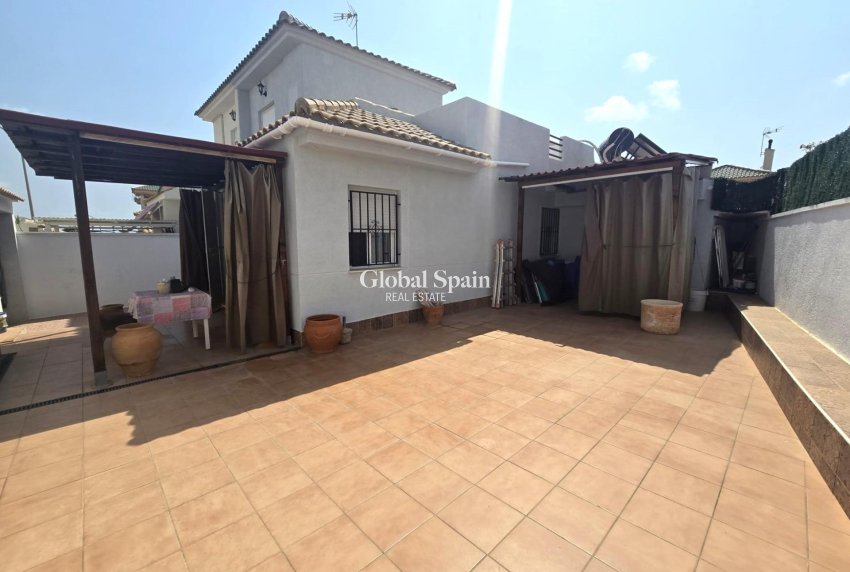 Odsprzedaż - DOM -
TORREVIEJA - LOS BALCONES - LOS ALTOS