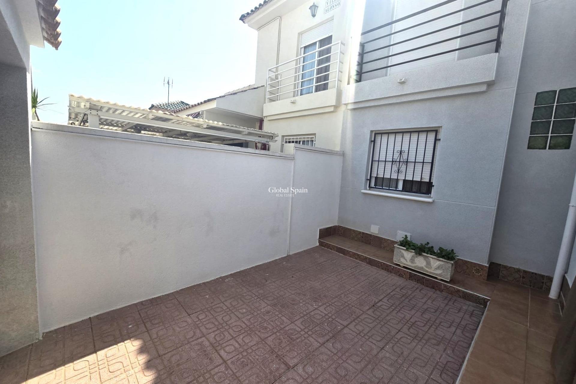 Odsprzedaż - DOM -
TORREVIEJA - LOS BALCONES - LOS ALTOS