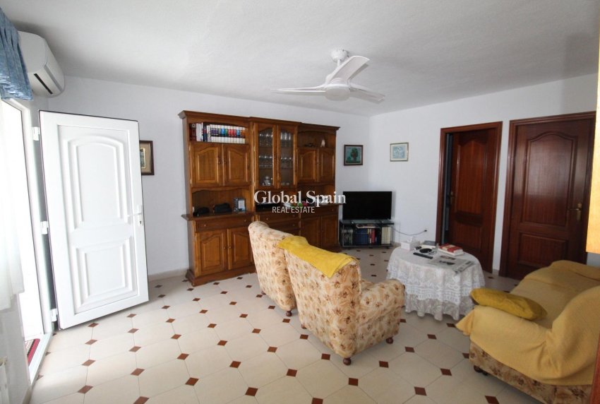 Odsprzedaż - DOM -
TORREVIEJA - LOS BALCONES - LOS ALTOS