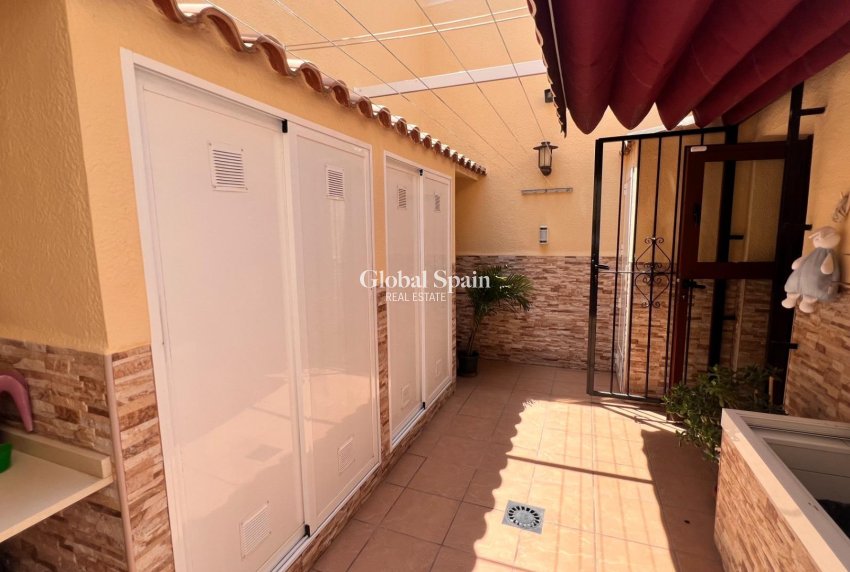 Odsprzedaż - DOM -
TORREVIEJA - LOS BALCONES - LOS ALTOS