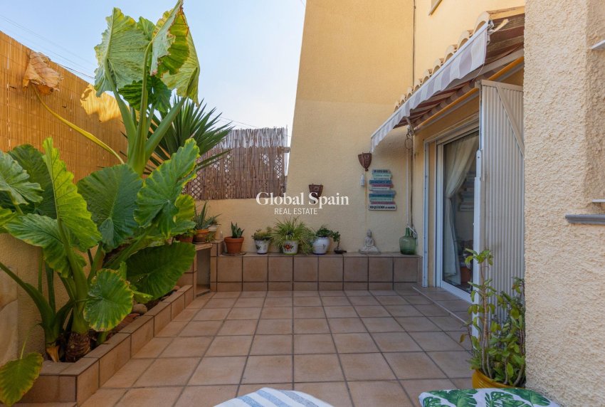 Odsprzedaż - DOM -
TORREVIEJA - LOS BALCONES - LOS ALTOS