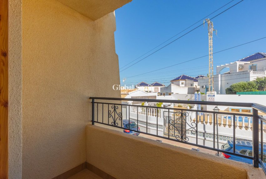 Odsprzedaż - DOM -
TORREVIEJA - LOS BALCONES - LOS ALTOS