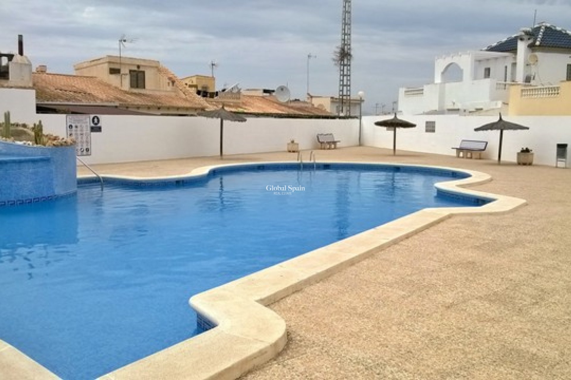 Odsprzedaż - DOM -
TORREVIEJA - LOS BALCONES - LOS ALTOS