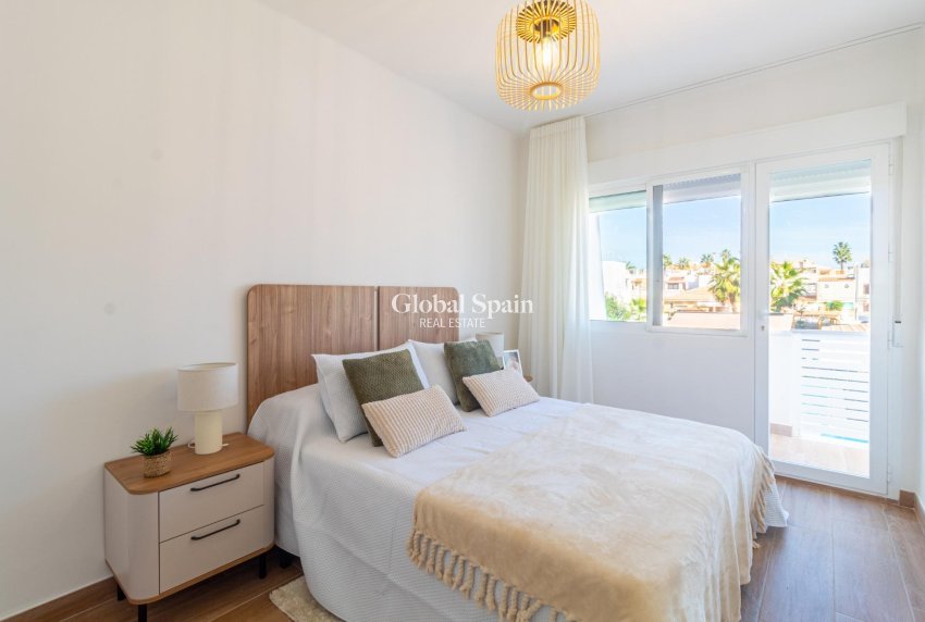 Odsprzedaż - DOM -
TORREVIEJA - Los Frutales