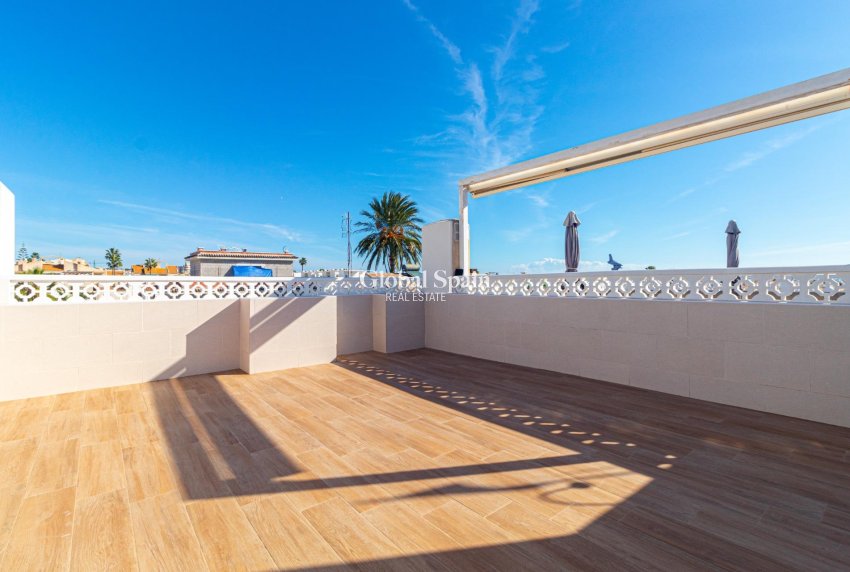 Odsprzedaż - DOM -
TORREVIEJA - Los Frutales