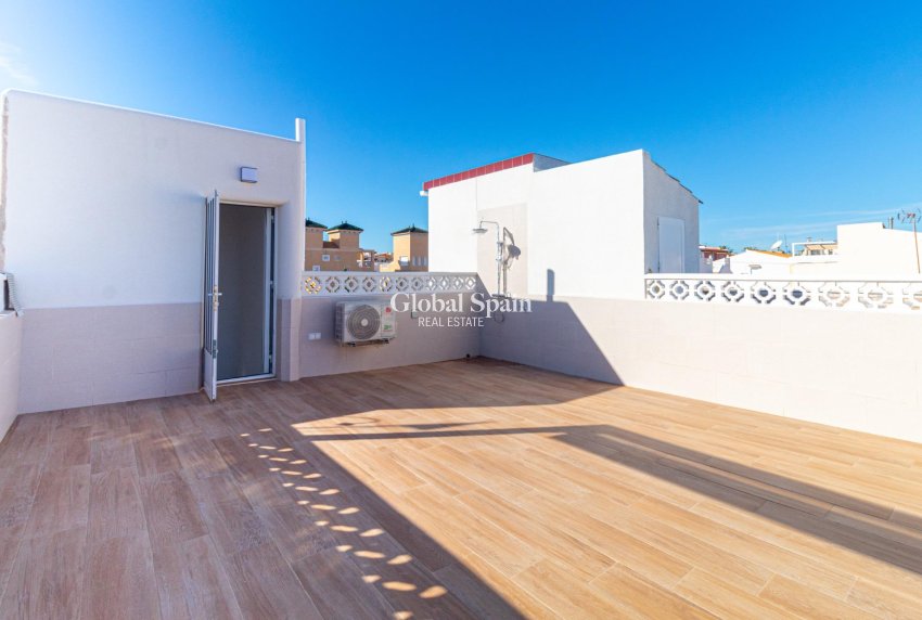Odsprzedaż - DOM -
TORREVIEJA - Los Frutales
