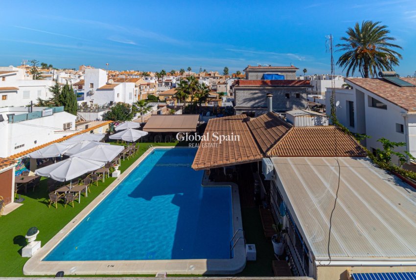 Odsprzedaż - DOM -
TORREVIEJA - Los Frutales
