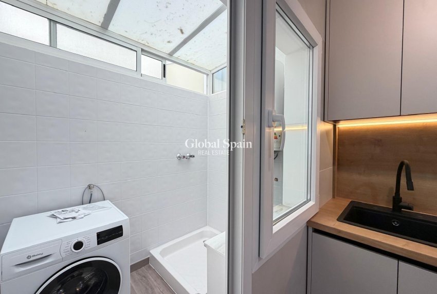 Odsprzedaż - DOM -
TORREVIEJA - Miramar - Torre Del Moro
