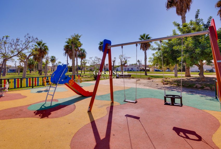 Odsprzedaż - DOM -
TORREVIEJA - Paraje Natural