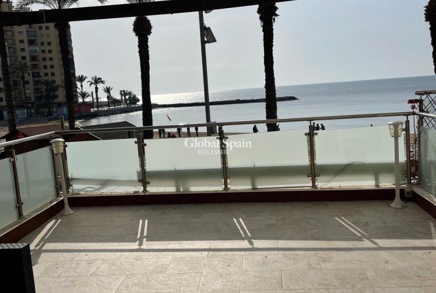 Odsprzedaż - DOM -
TORREVIEJA - Playa del Cura