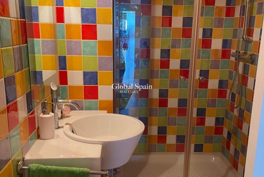 Odsprzedaż - DOM -
TORREVIEJA - Playa del Cura