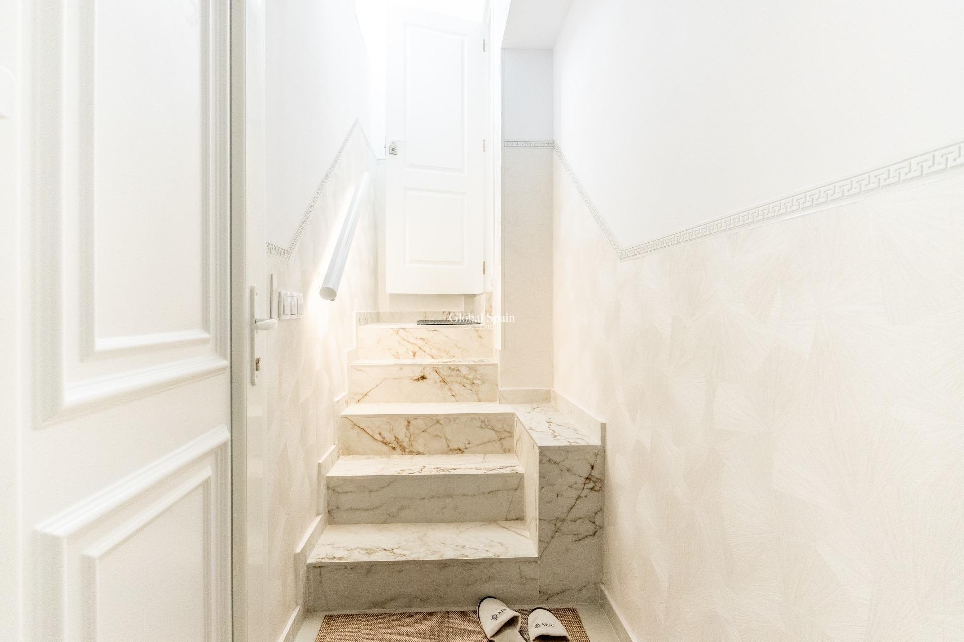 Odsprzedaż - DOM -
TORREVIEJA - Punta Prima