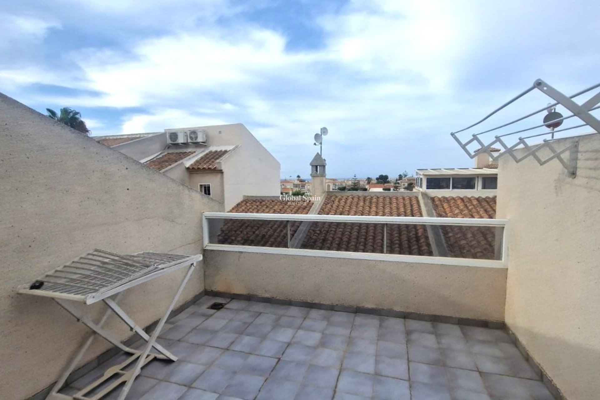 Odsprzedaż - DOM -
TORREVIEJA - Torreblanca