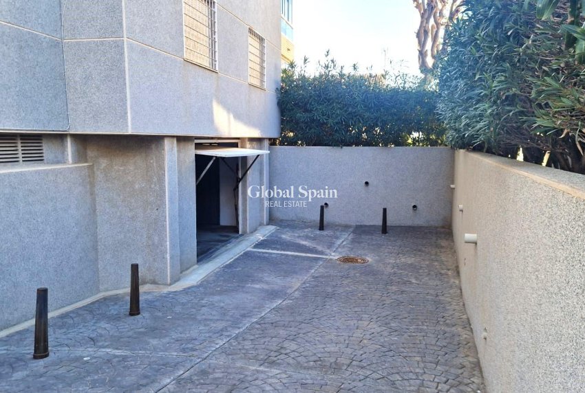 Odsprzedaż - DOM -
TORREVIEJA - Torreblanca