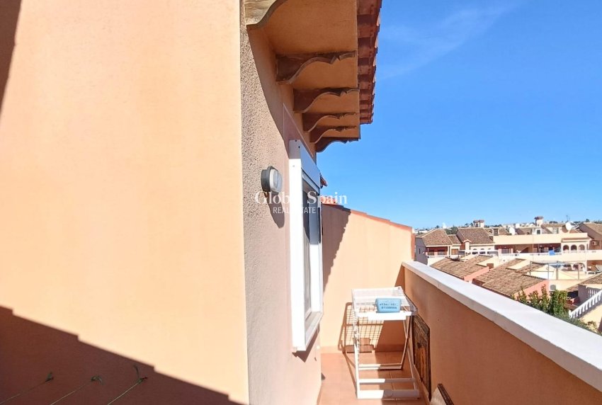 Odsprzedaż - DOM -
TORREVIEJA - Torretas