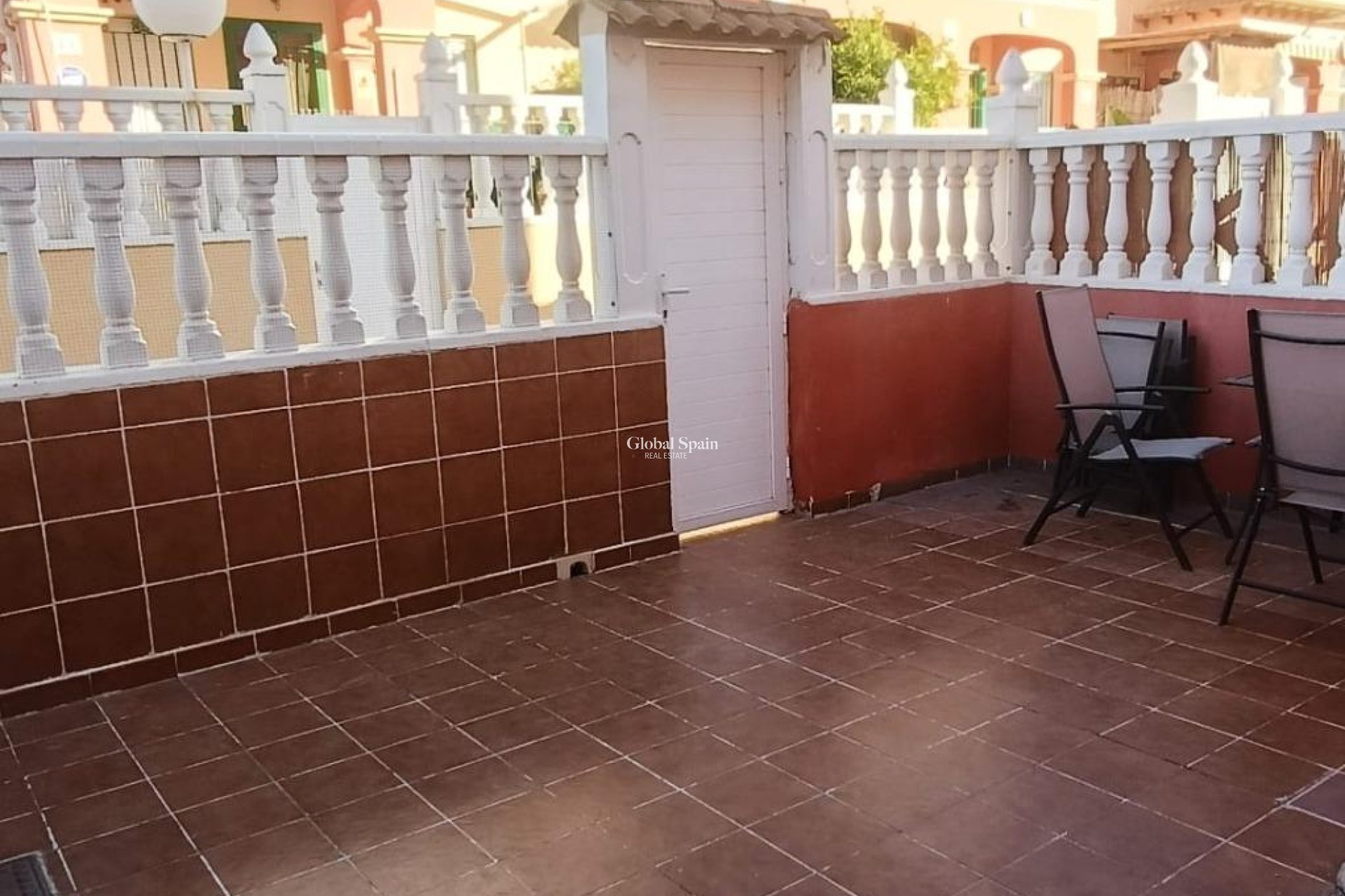 Odsprzedaż - DOM -
TORREVIEJA - Torretas