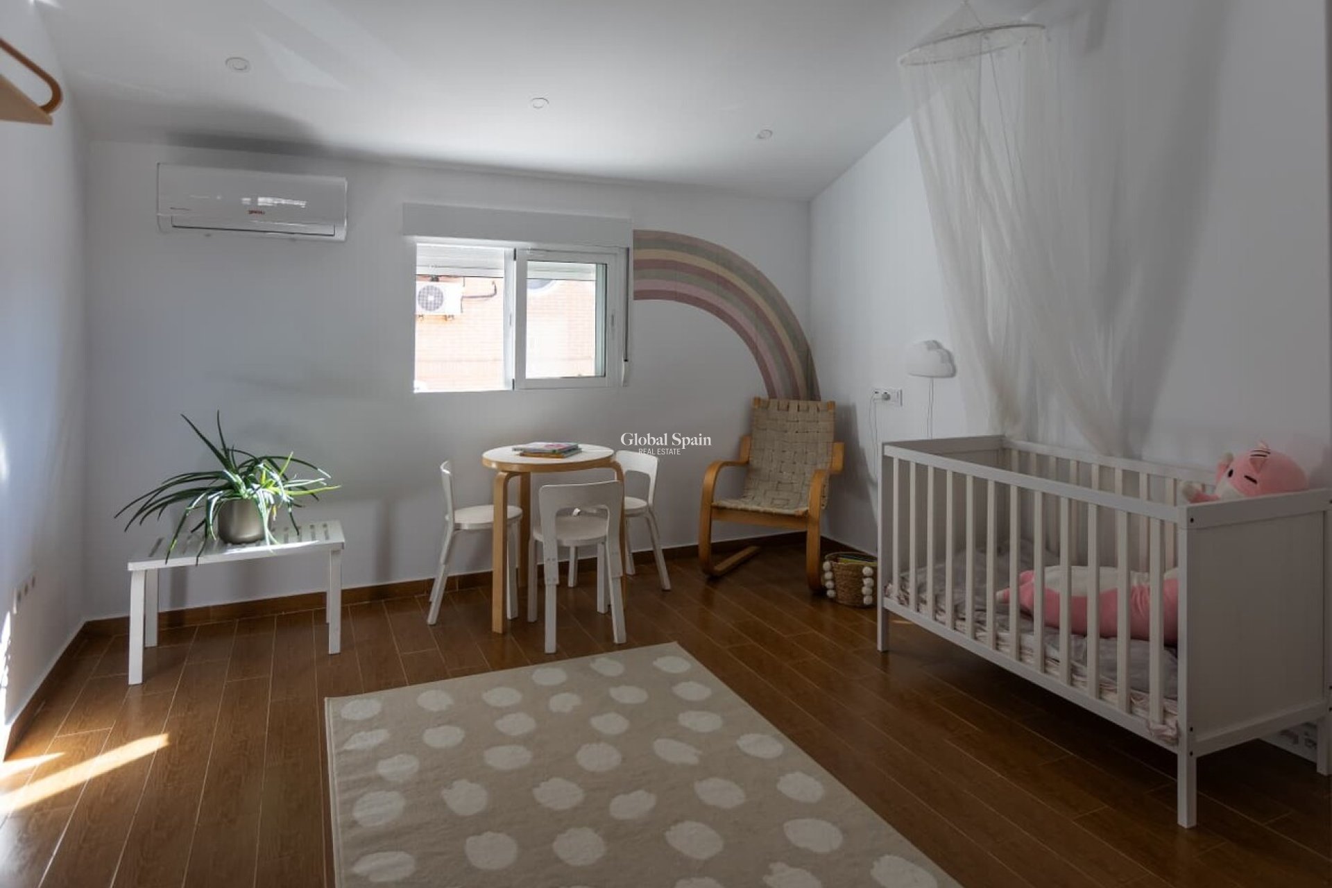 Odsprzedaż - DOM -
TORREVIEJA - Torrevieja