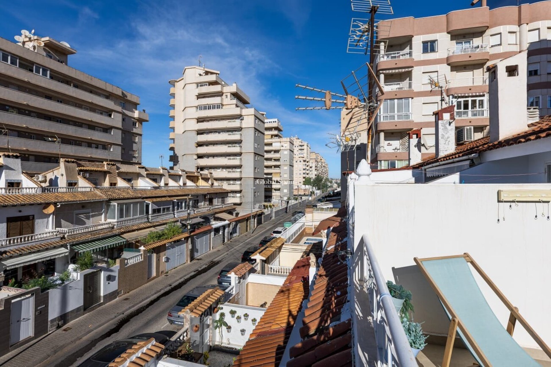 Odsprzedaż - DOM -
TORREVIEJA - Torrevieja