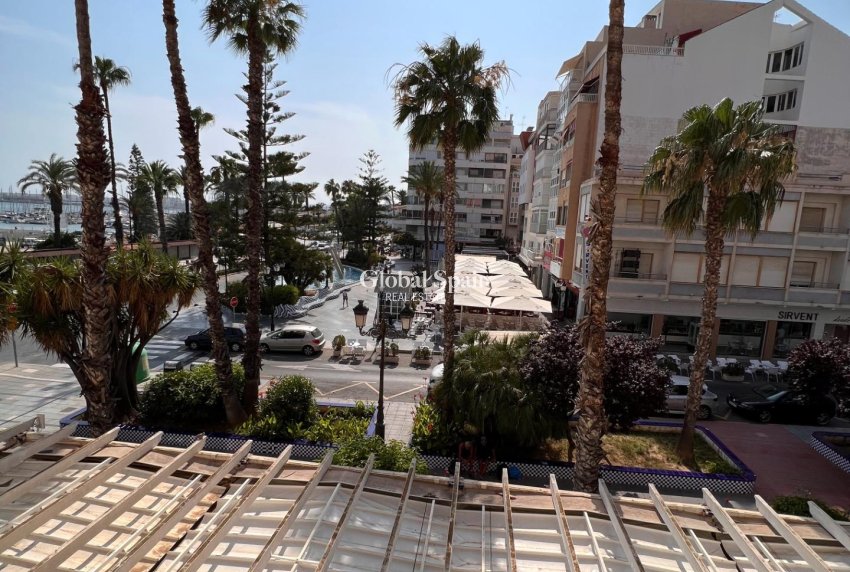 Odsprzedaż - DOM -
TORREVIEJA - Torrevieja