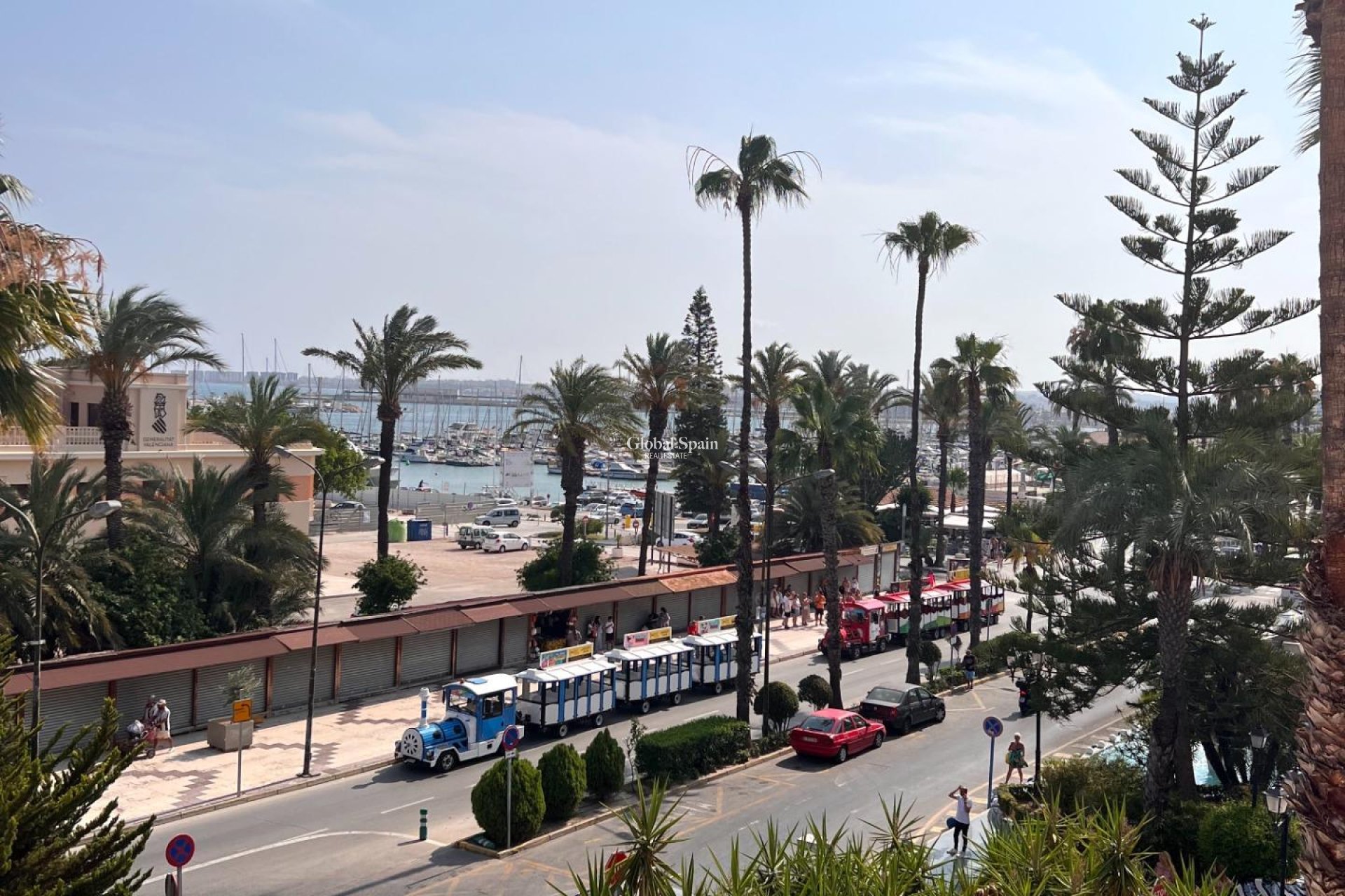 Odsprzedaż - DOM -
TORREVIEJA - Torrevieja