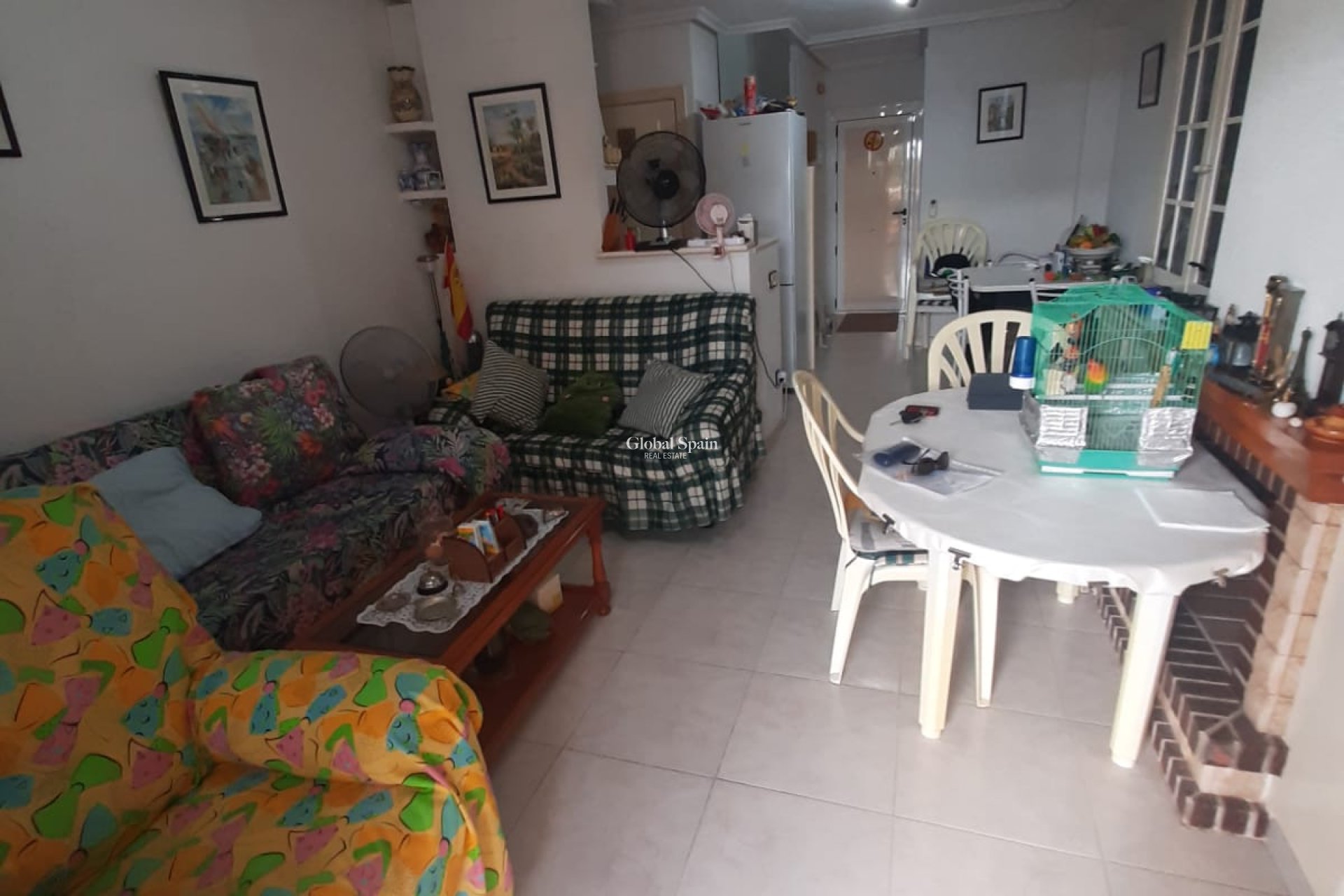 Odsprzedaż - DOM -
TORREVIEJA - 