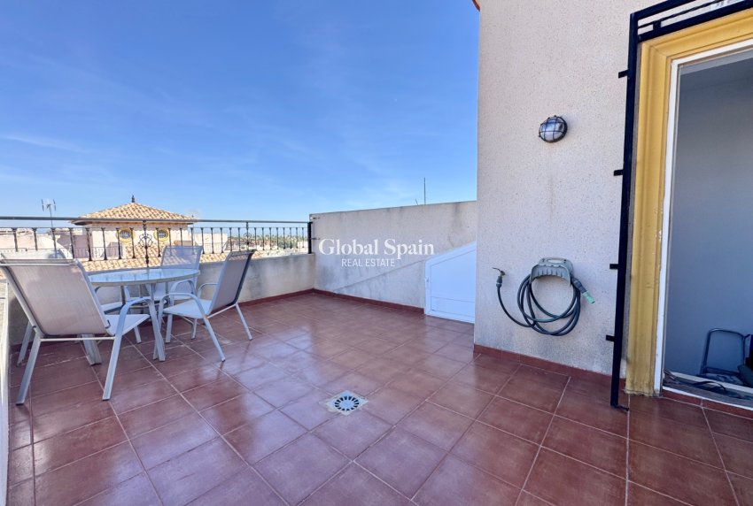 Odsprzedaż - DOM -
VILLAMARTÍN - Costa Blanca