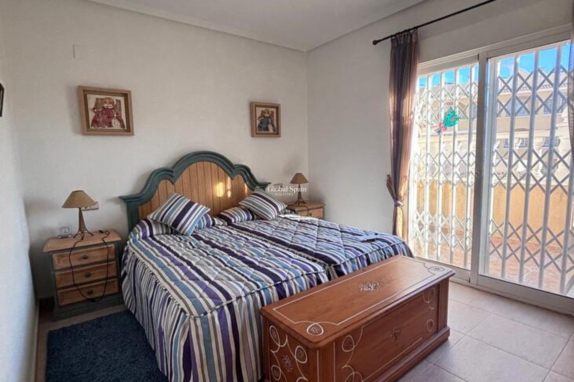 Odsprzedaż - DOM -
VILLAMARTÍN - Costa Blanca