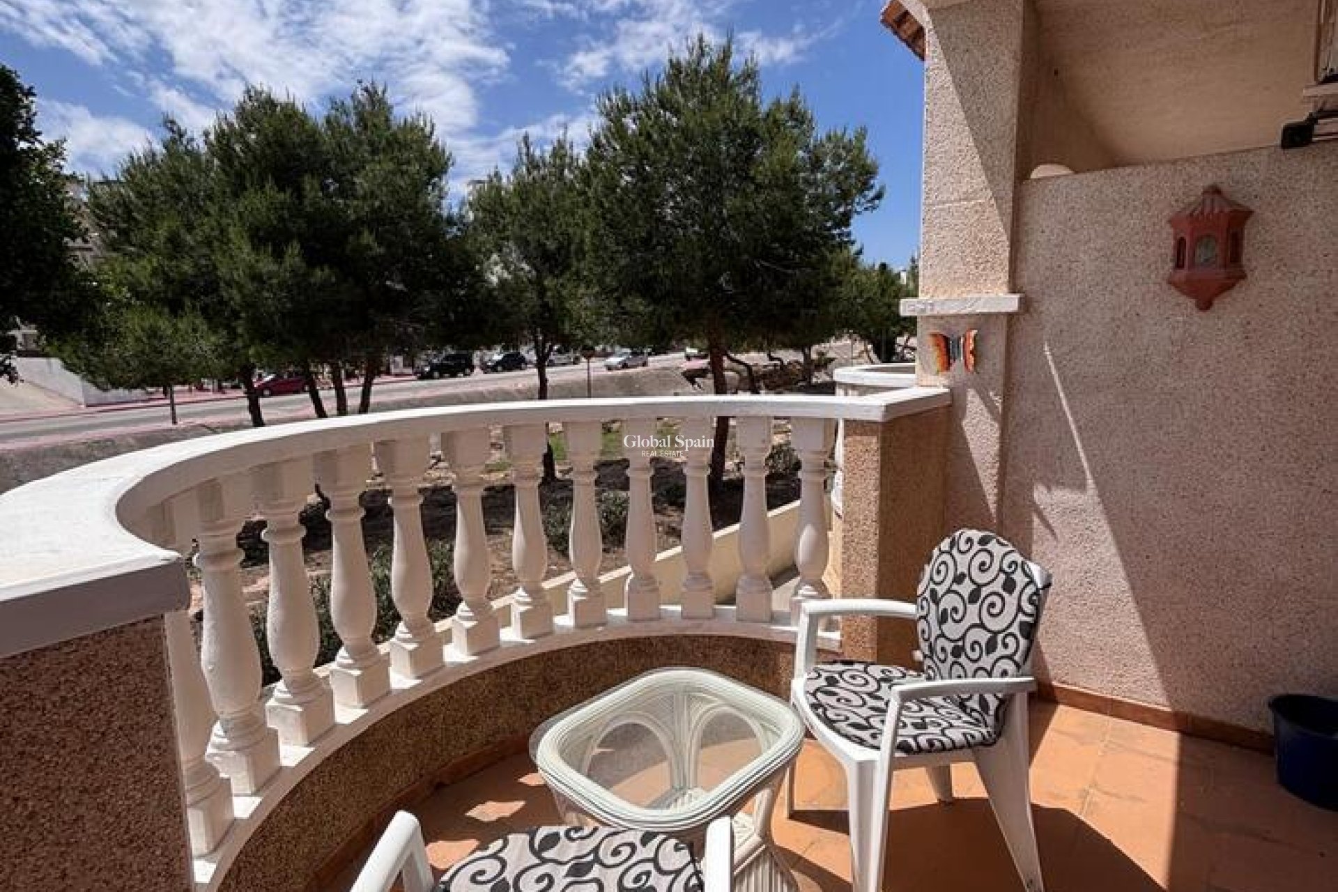 Odsprzedaż - DOM -
VILLAMARTÍN - Costa Blanca