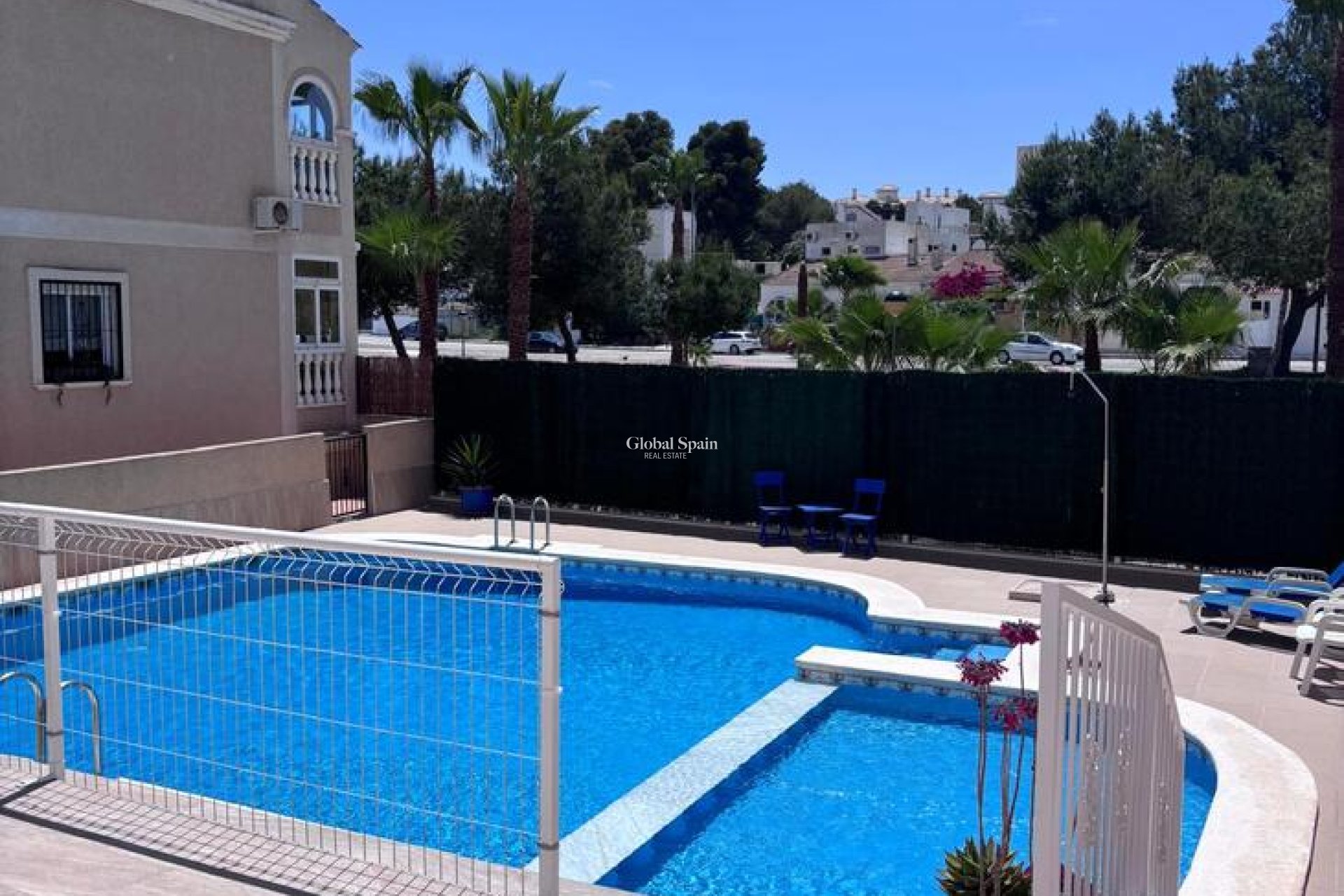 Odsprzedaż - DOM -
VILLAMARTÍN - Costa Blanca