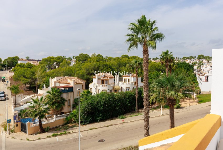 Odsprzedaż - DOM -
VILLAMARTÍN - Costa Blanca