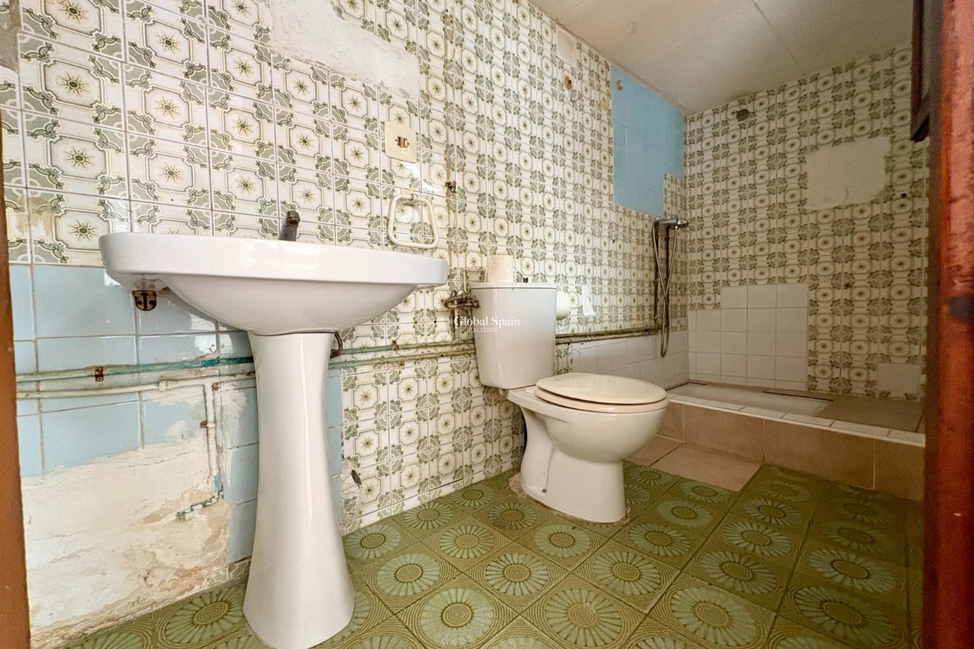 Odsprzedaż - Dom w miasteczku -
DENIA - Center