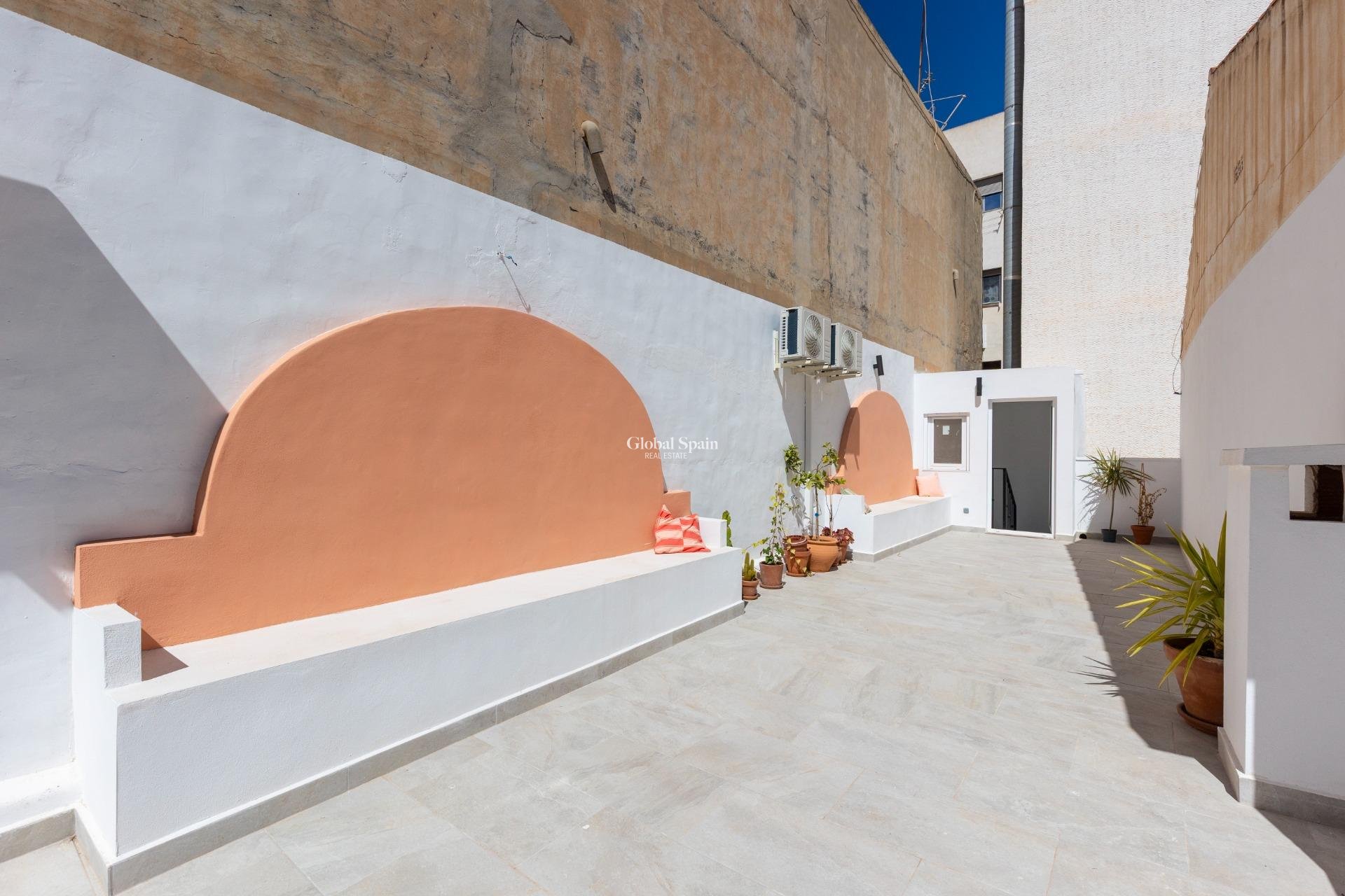 Odsprzedaż - Dupleks -
TORREVIEJA - torrevieja