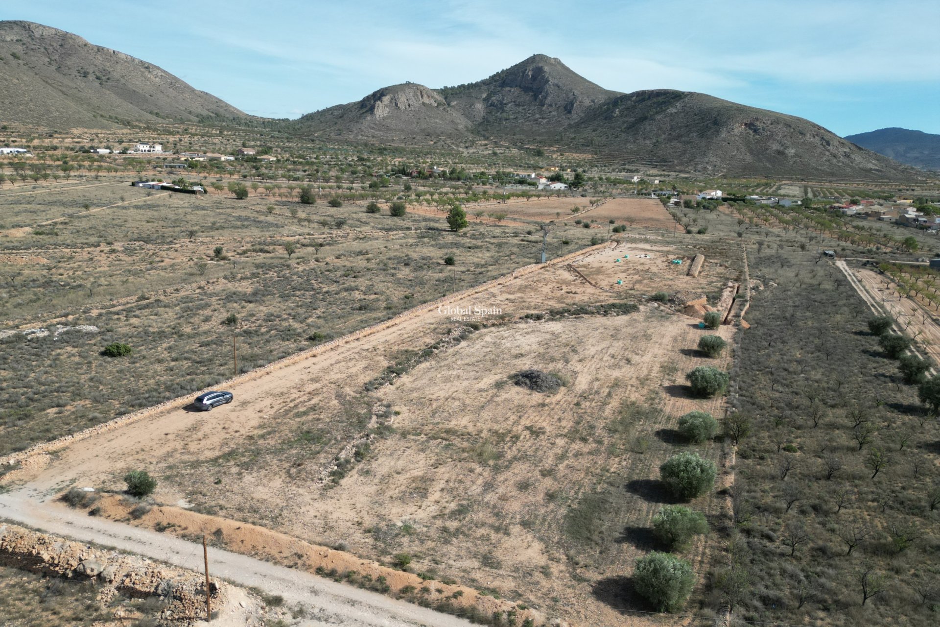 Odsprzedaż - DZIAŁKA GRUNTU -
BARBARROJA - Barbarroja