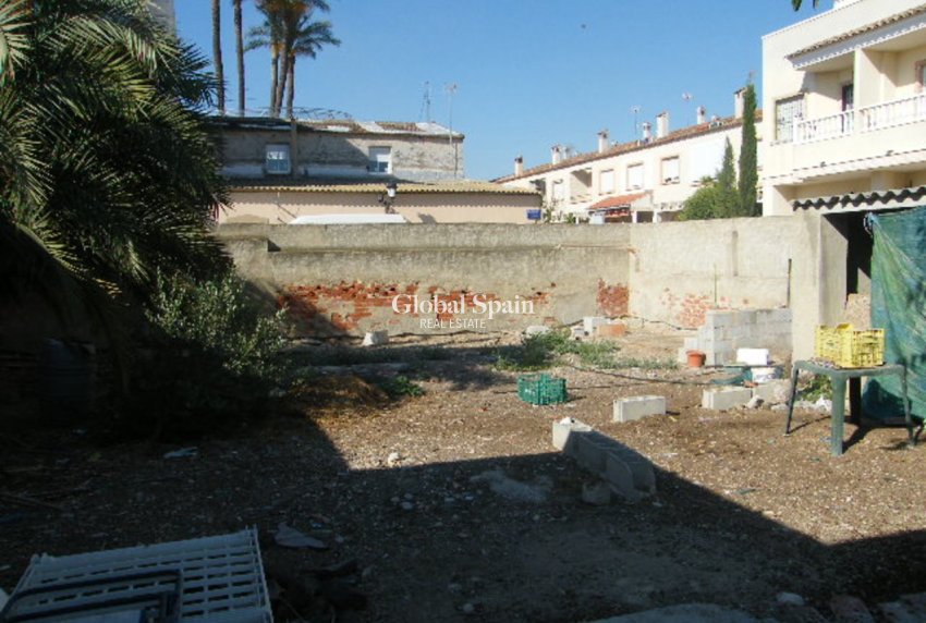 Odsprzedaż - DZIAŁKA GRUNTU -
DAYA VIEJA - Costa Blanca