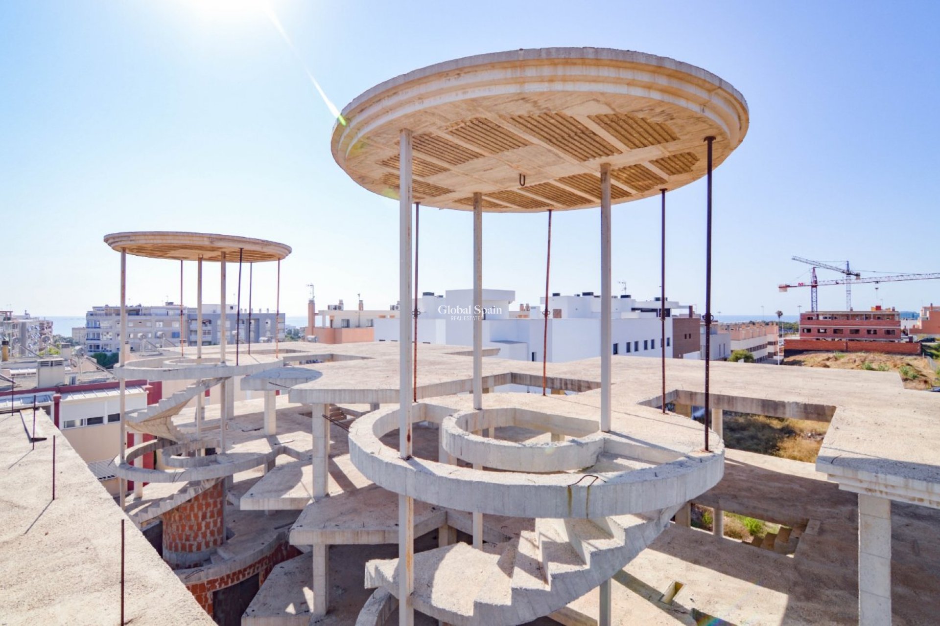 Odsprzedaż - DZIAŁKA GRUNTU -
GUARDAMAR DEL SEGURA