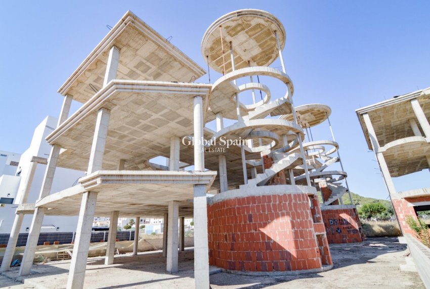 Odsprzedaż - DZIAŁKA GRUNTU -
GUARDAMAR DEL SEGURA