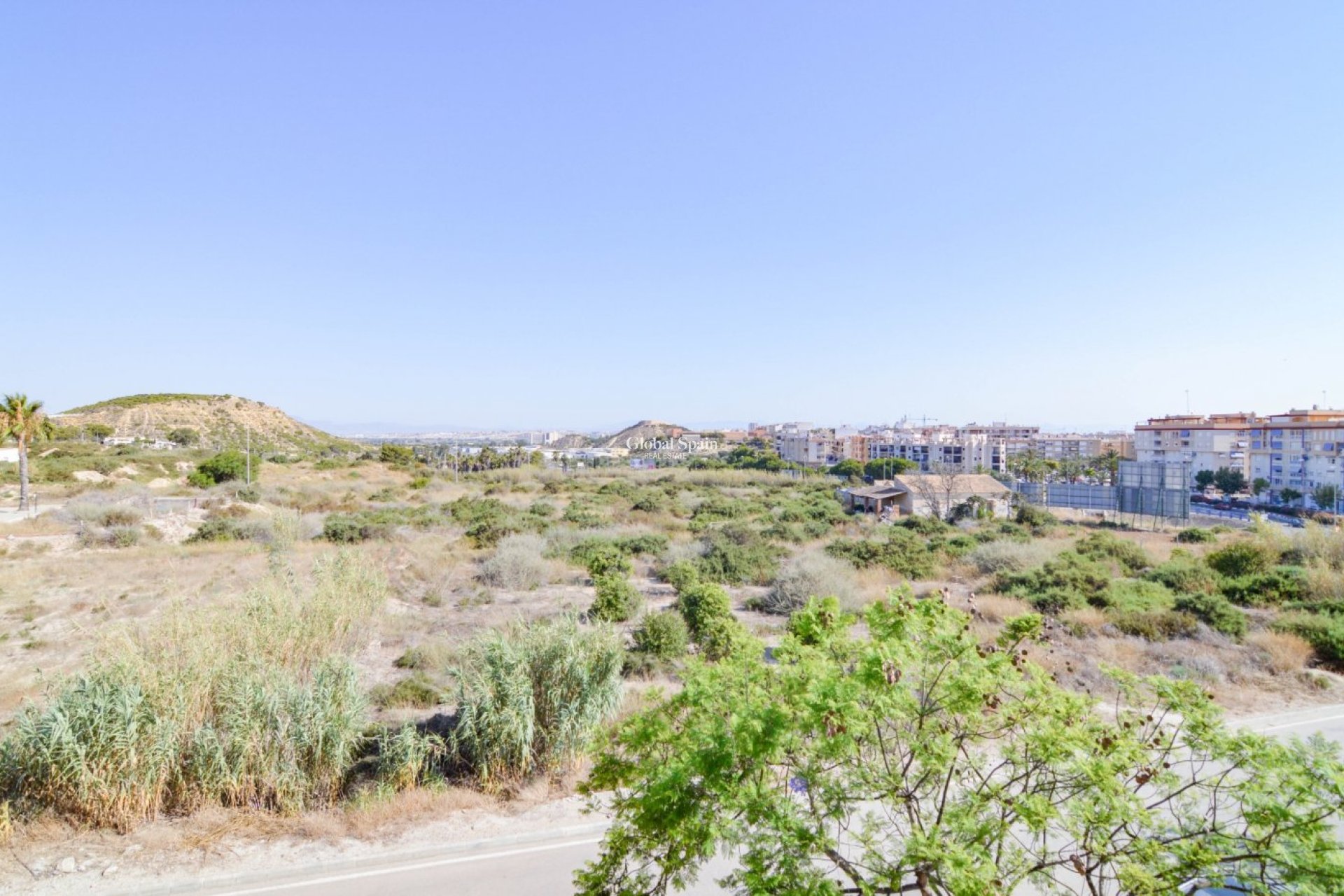 Odsprzedaż - DZIAŁKA GRUNTU -
GUARDAMAR DEL SEGURA