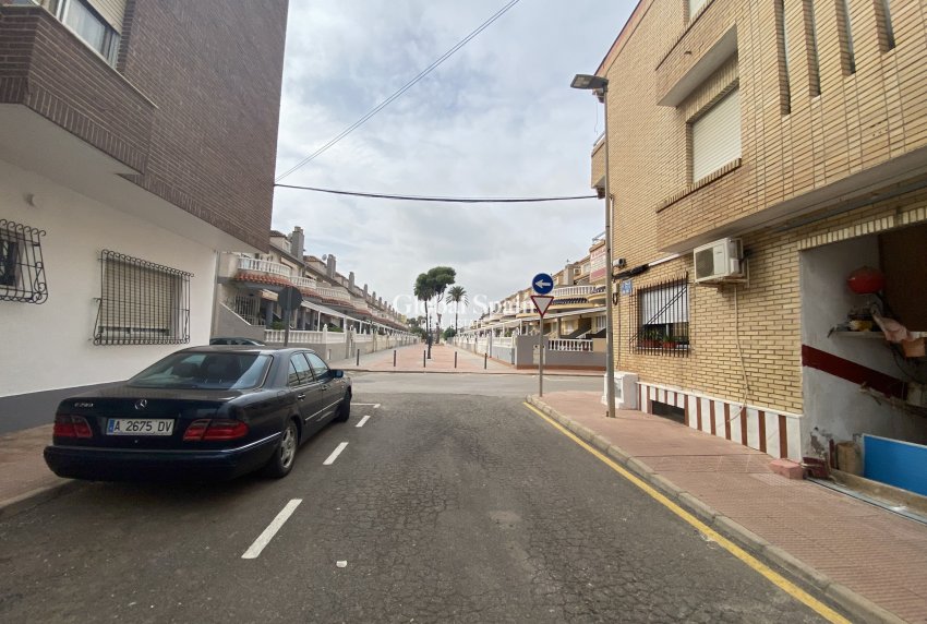 Odsprzedaż - DZIAŁKA GRUNTU -
LOS ALCÁZARES