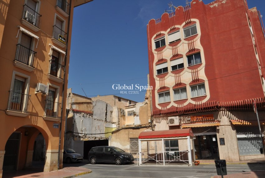 Odsprzedaż - DZIAŁKA GRUNTU -
MONÓVAR - Inland